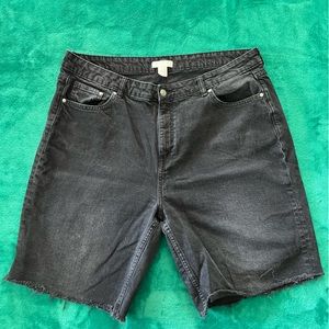 Bermuda denim shorts